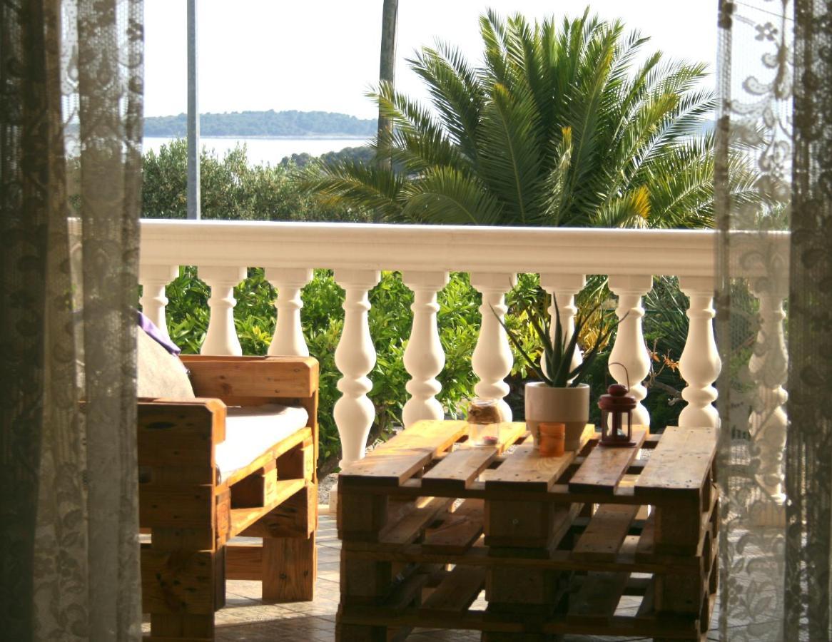 Apartman Laura Primošten Buitenkant foto