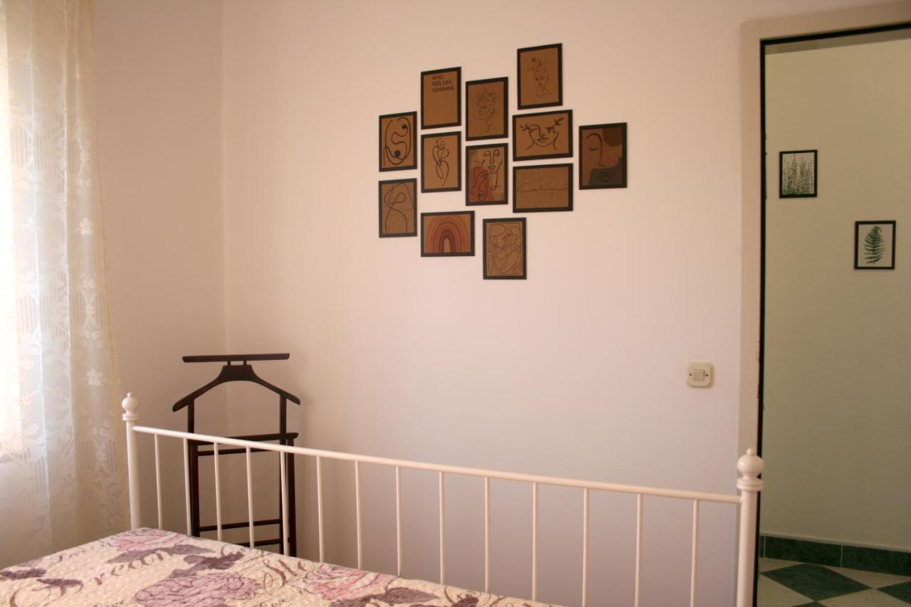 Apartman Laura Appartement Primošten Buitenkant foto