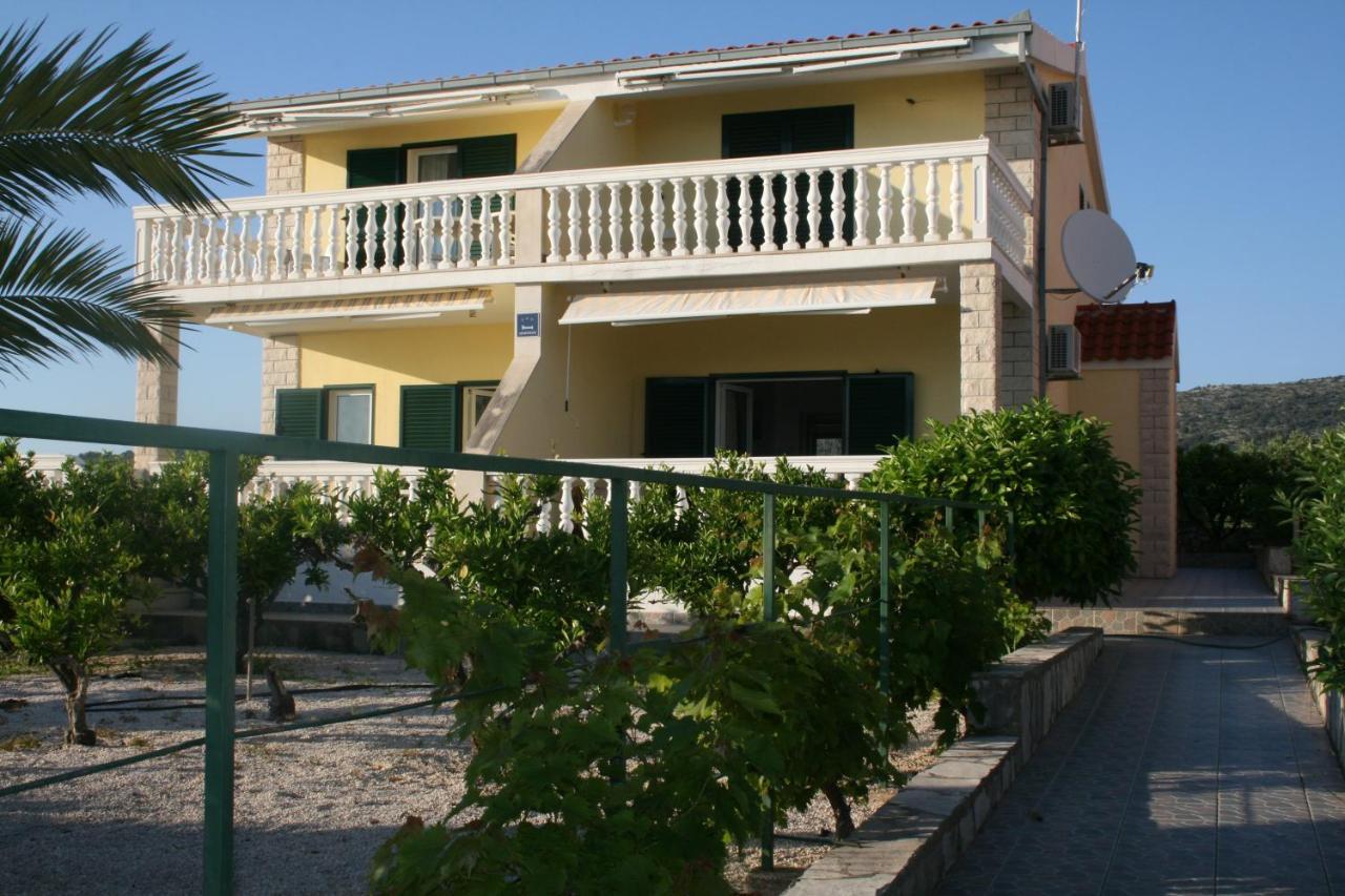 Apartman Laura Primošten Buitenkant foto