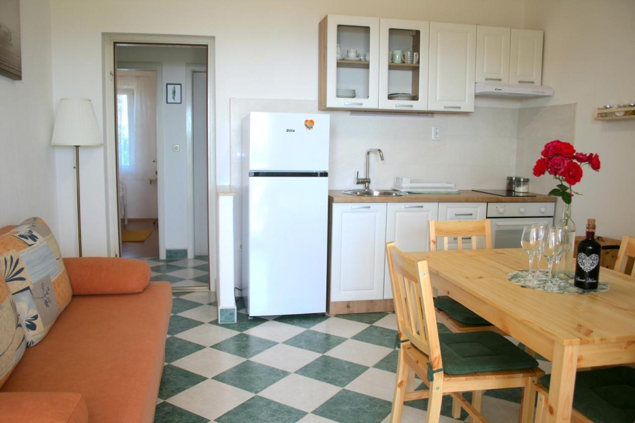 Apartman Laura Primošten Buitenkant foto